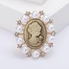 Pearl Beautiful Girl Head Brooches for Women Enamel Ladies Figure Pins Event Funny Luxury Gifts New Year Friends Decoration
