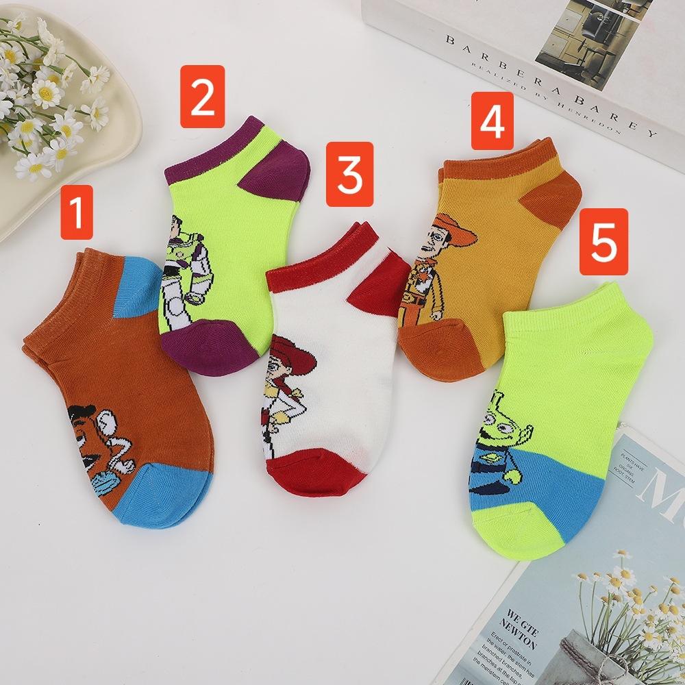 Disney 5 Pairs of Cartoon Cute Knitted Children's Socks Comfortable, Soft, Breathable, Fashionable and Versatile Socks for Daily Sports