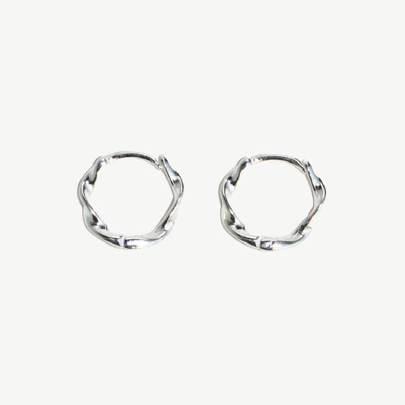 BND Aura Wave Earring.