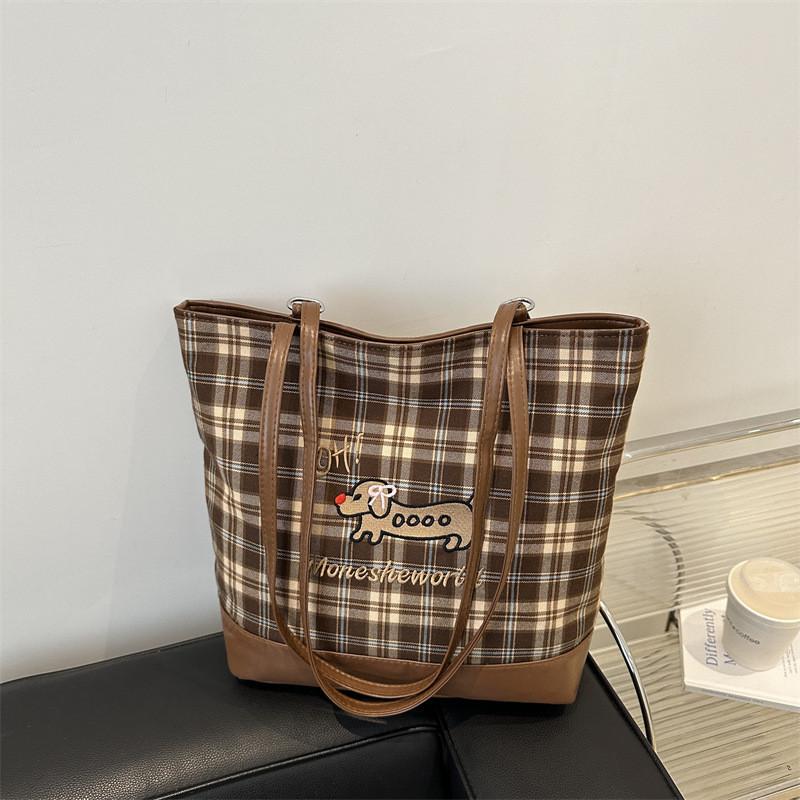 Contemporary Soft Pu Tote Bag For Women Featuring Unique Large Capacity And Charming Color Options