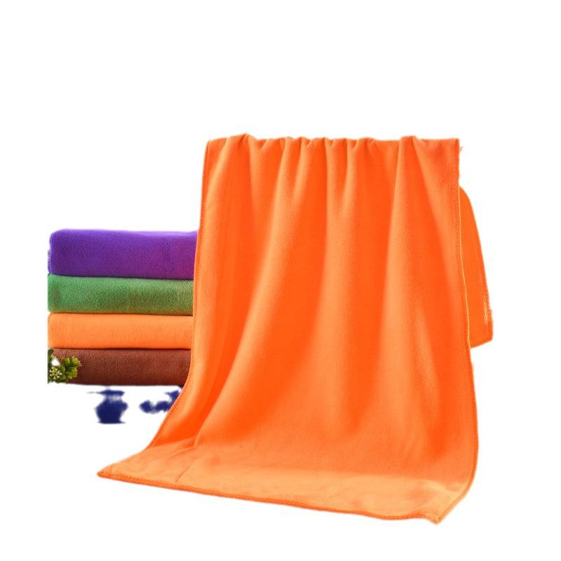 Ściereczki czyszczące niepozostawiające włókien do zakładów fryzjerskich, mycia szyb, mycia samochodów – chłonne, grube, nie pozostawiające włókien – ręczniki na stacje benzynowe.