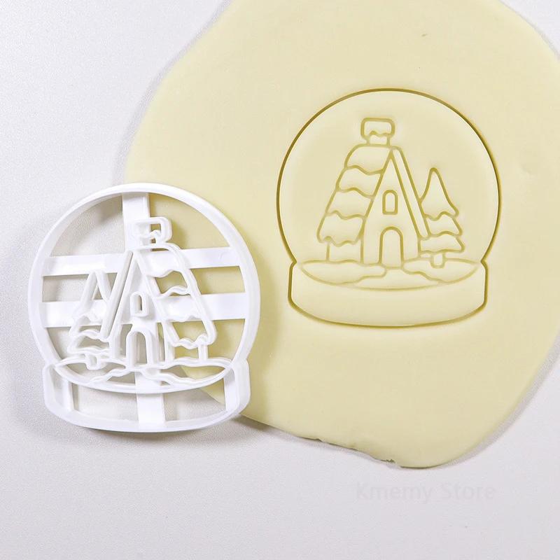 Merry Christmas Cookie Embosser Mold Cartoon 3D Santa Claus Snowman Crystal Ball Fondant Stamp Cake Decorating Tools for Baking