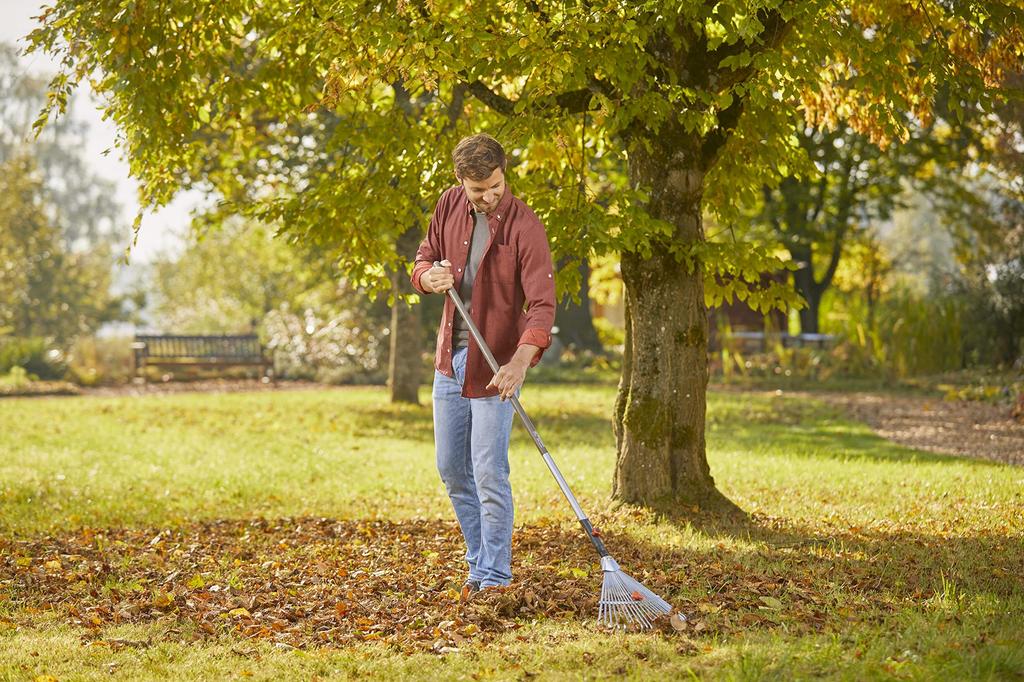GARDENA Ocelový Kombi Produkt Až 25 Hrábě, Systém, 03103-20, Stříbrný. Záruční roky.