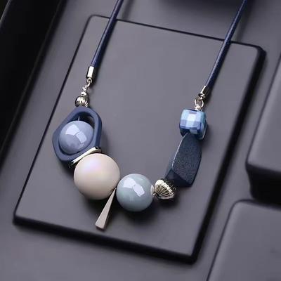 שרשראות ותליונים – מחרוזות ושרשראות