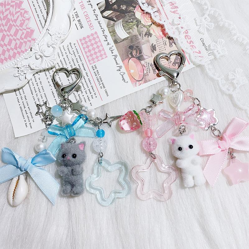Creative Cute Flocked Kitten Strawberry Pendant Keychain Sweet Animal Keyring Backpack Decoration Accessories Best Friend Gifts