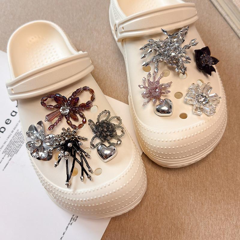 Shoe Decorations Imitation Pearl Colorful Flower Handmade DIY Beaded Shoe Buckle Shoes Decorative Accessories 2026 Fashion New