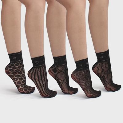 "Calze a rete jacquard ultra-sottili da donna con righe e motivi floreali"