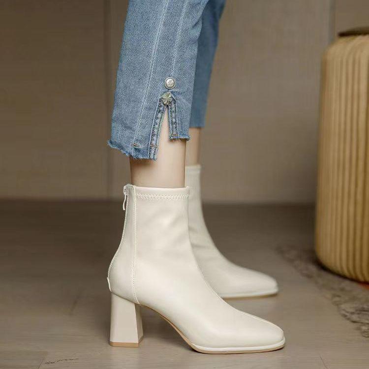 

Жіночі білі шкіряні черевики до щиколотки: М які, Стрункі, Застібка-блискавка ззаду, Квадратний носок, Масивний каблук, Французький високий стиль 38