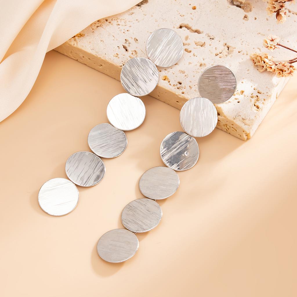 Fashion Metal Geometric Round Piece Splicing Necklace Women'S, Cold Wind Sequins Tassel Long Earrings