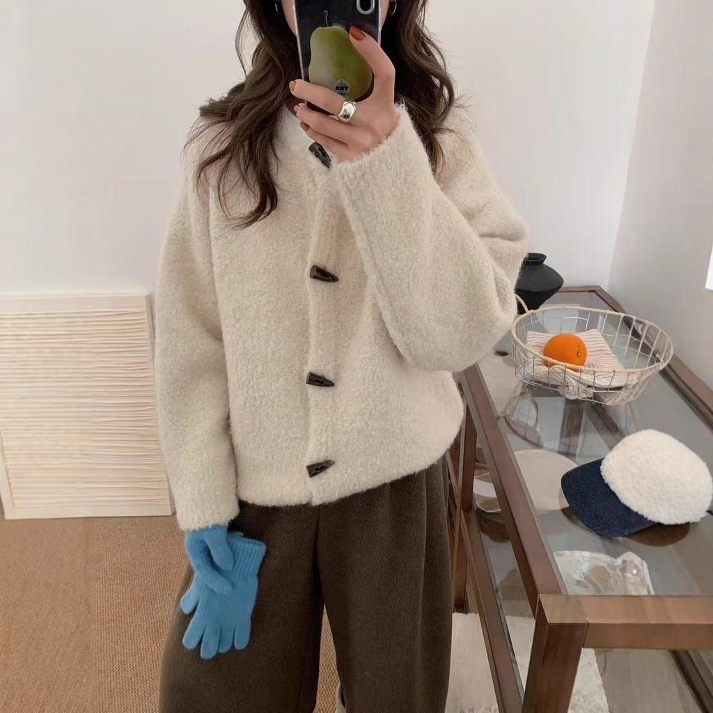 Corner buckle thickened thick thread sweater jacket women's short autumn and winter 1011 new small knitted cardigan top