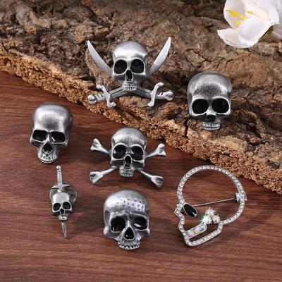 Cross-Border Halloween Skull Brooch: Alloy Swordsman Pin for Clothing