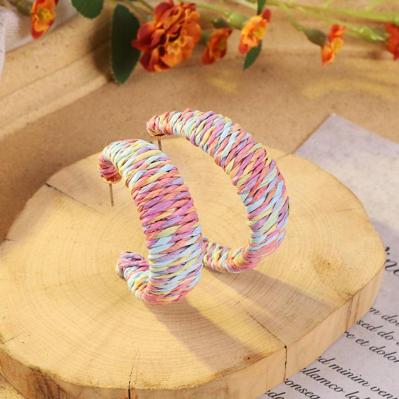 Niche design raffia C-shaped stud earrings exaggerated personality earrings colorful large circle wind women retro earrings tide