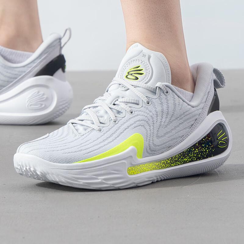 

Under Armour Curry Signature Basketball Shoes 42.5