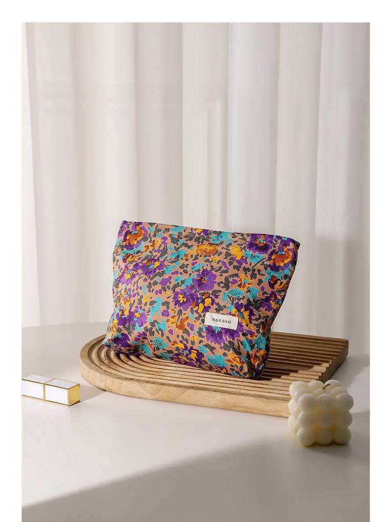 Assorted Floral Makeup & Skincare Travel Bag - Portable & Stylish for Organizing Essentials