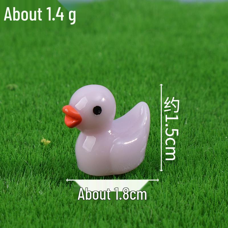 Yellow Duck Resin Figurine for Micro Landscape Decoration