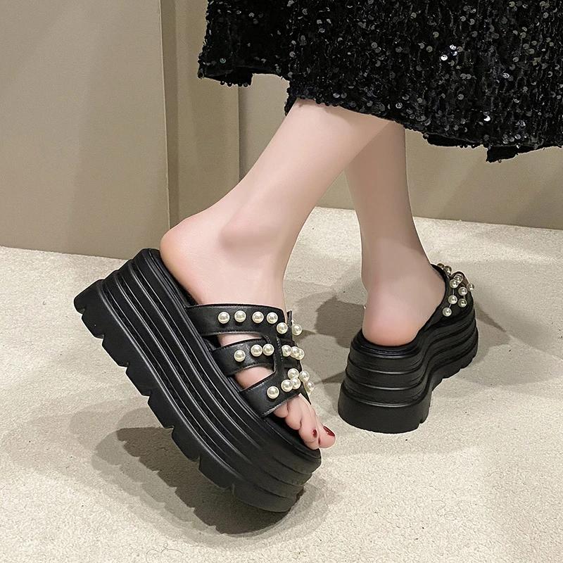 Mode 8CM Sommer Casual High Platform Sandalen Damen Mode Schwarz Hausschuhe Dicke Sohle Perle Sandalen Frau Klobige Strandschuhe Mujer