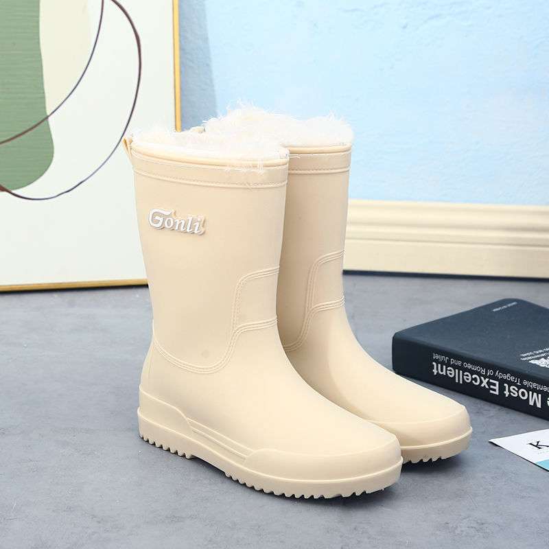 2025 New Rain Shoes Women's Fashion Wear Non-slip Foreign Style Medium and High Tube Water Shoes Adult Soft-soled Long Rain Boots