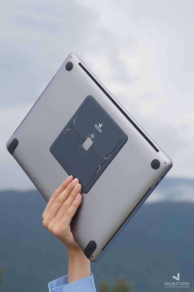 MAJEXTAND Papírový tenký stojan pro MacBook Stojan na notebook Stojan na notebook Tenký přenosný ergonomický ventilační stojan 6 výškově nastavitelných úrovní od do Kompatibilní s notebooky
