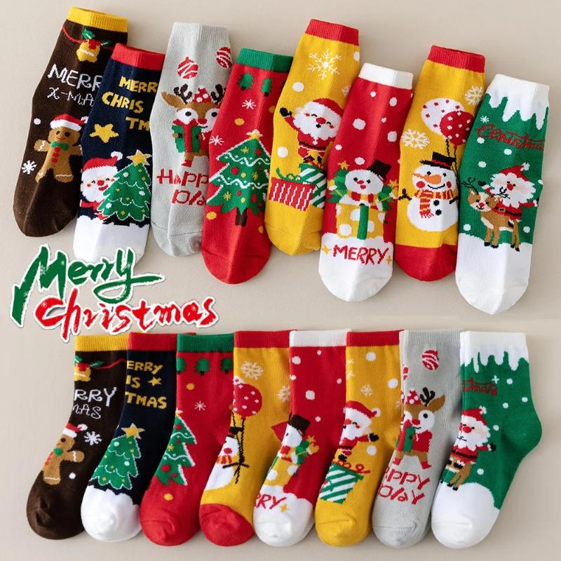 4 Pairs of Christmas Socks, Cute Cartoon Christmas Socks for Boys and Girls