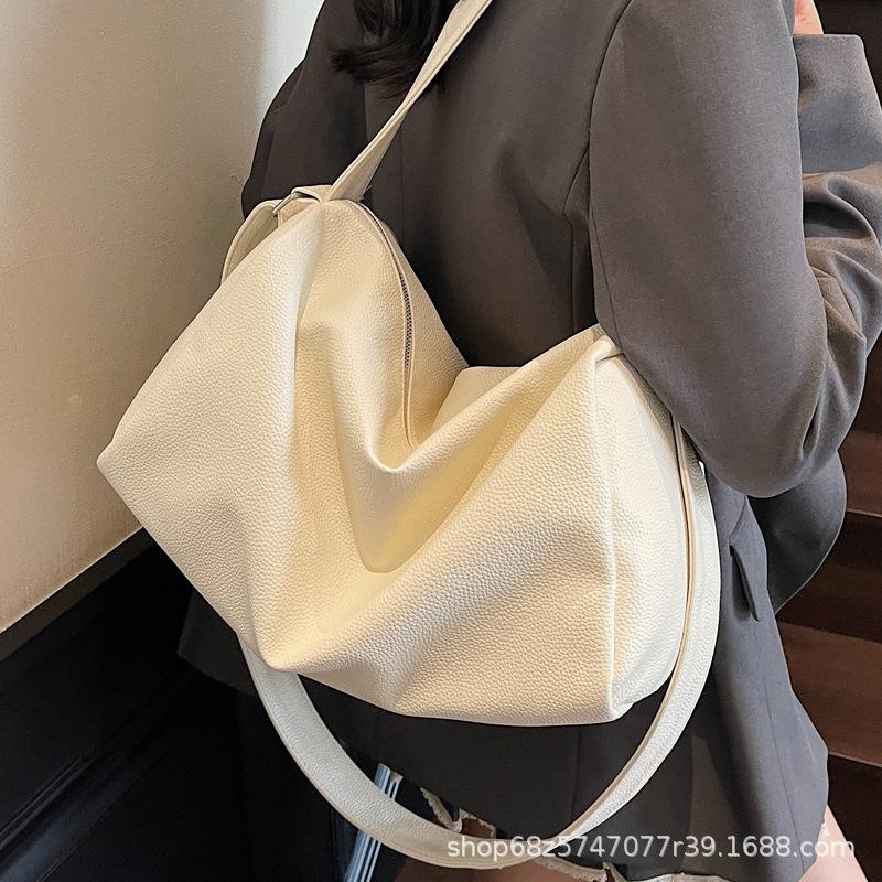 Large Capacity PU Soft Leather Bag Women's 2025 New Fashion Casual Messenger Bag High Sense Solid Color Commuter Armpit Bag