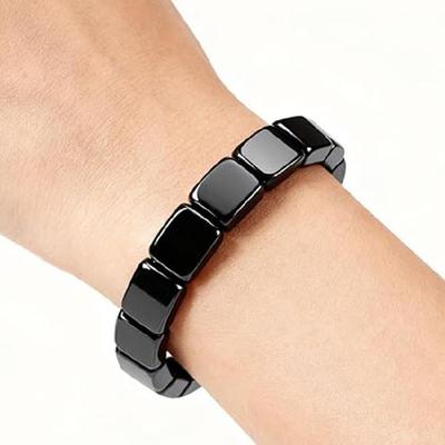 Magnetisches Hämatit-Armband mit quadratischen Perlen Natürlicher schwarzer Stein Elastischer Komfort Unisex-Tragbares Handgelenkzubehör