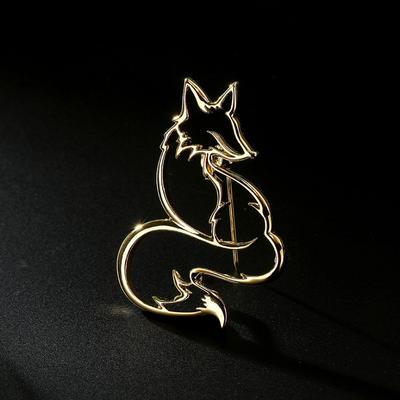 Hollowed-out Fox Brooch, High-end, Exquisite and Fashionable Suit Sweater Accessory, Elegant and Individual Brooch