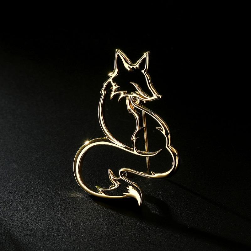 Hollowed-out Fox Brooch, High-end, Exquisite and Fashionable Suit Sweater Accessory, Elegant and Individual Brooch