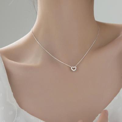 Hollow Love Necklace Female Korean Version Niche Sweet Temperament Diamond-encrusted Heart-shaped Pendant Collarbone Chain Versatile Exquisite Jewelry