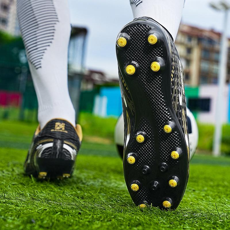 31-44  Football Shoes Shock Absorption Anti-skid and Wear-resistant Long Spike Outdoor Sports Training Football Shoes