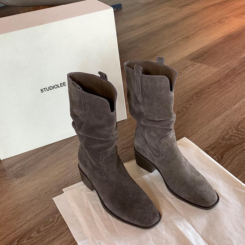 Western cowboy boots women's summer new retro pointed Maillard pleated piled boots medium tube thick heel short boots