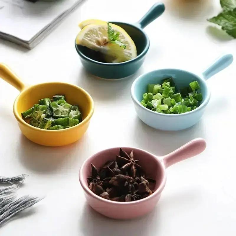 Creative Mini Ceramic Discretionary Dish Japanese Tableware Seasoning Dish Handle Dish Soy Sauce Vinegar Sushi Dipping Plate