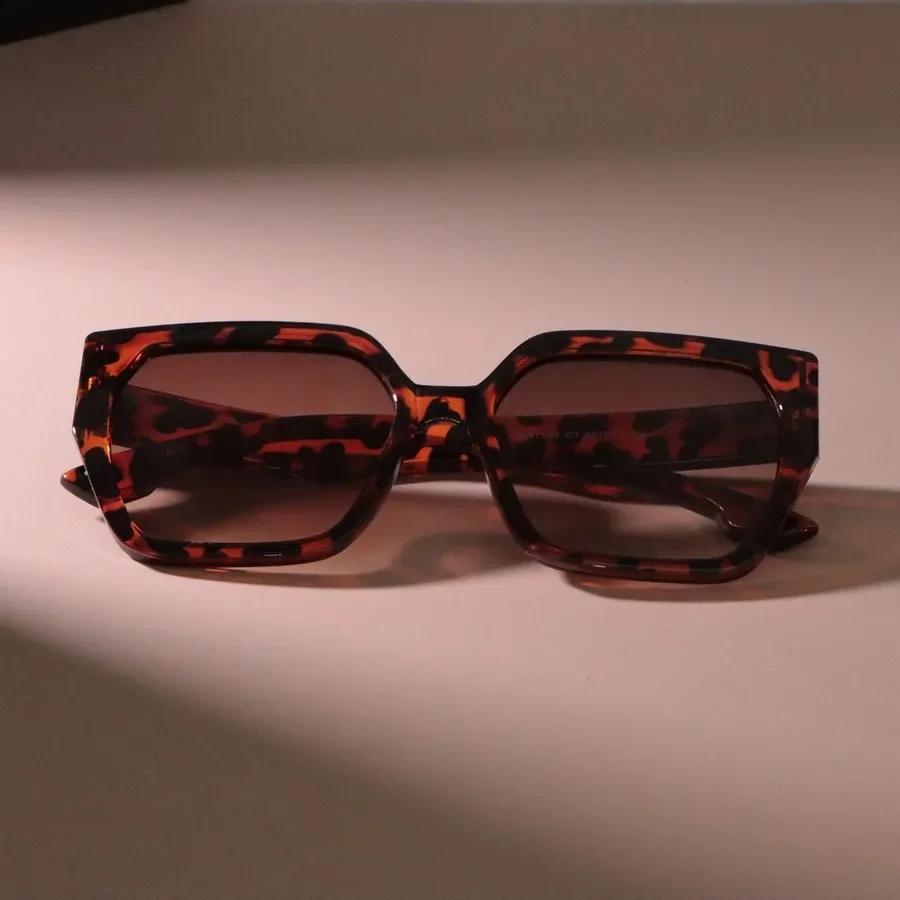 Trendy Square Designer Sunglasses Women Men Big Frame Mirror Sun Glasses Female Male Outdoor Comfortable