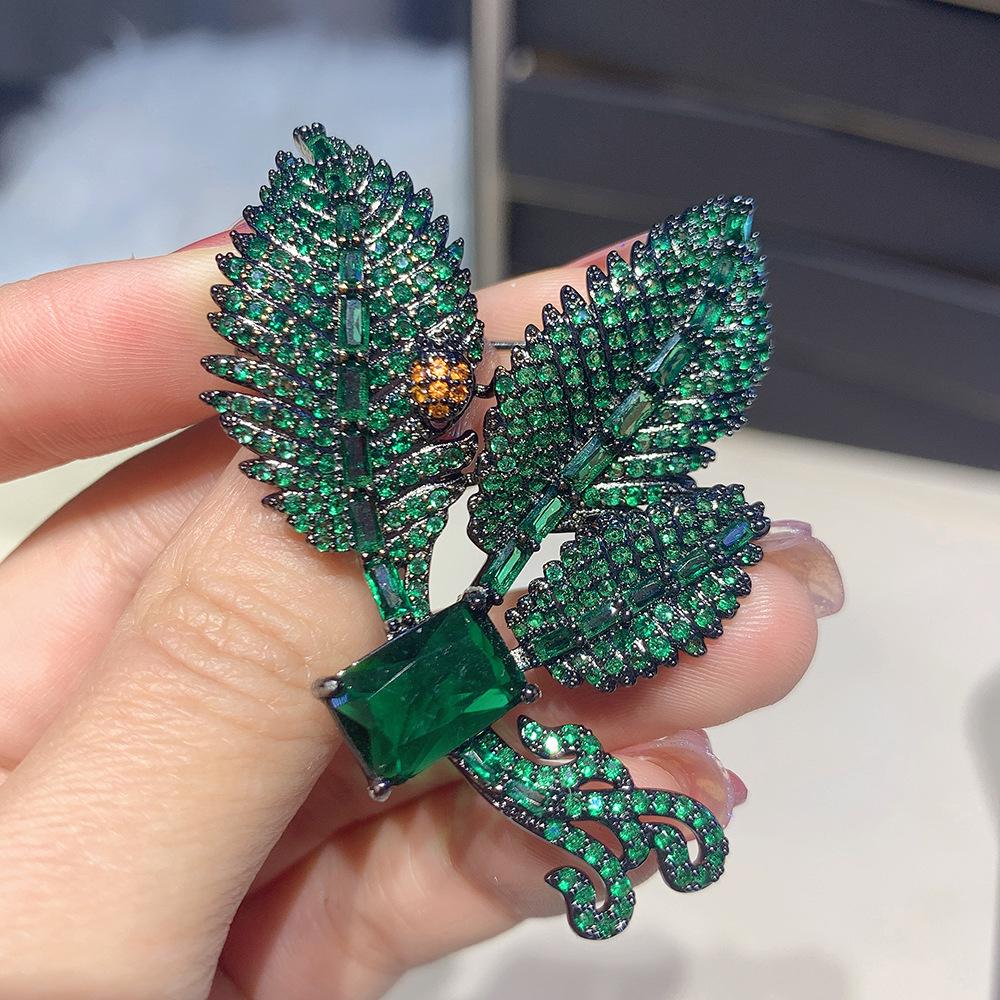 Exquisite Bee  Butterfly Brooch Women s Coat Pin