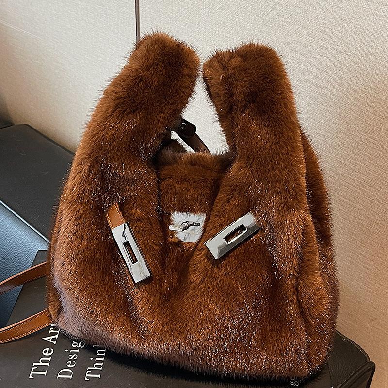 New fashionable plush women's bag cute casual solid color bag student small bag women's messenger daily bag