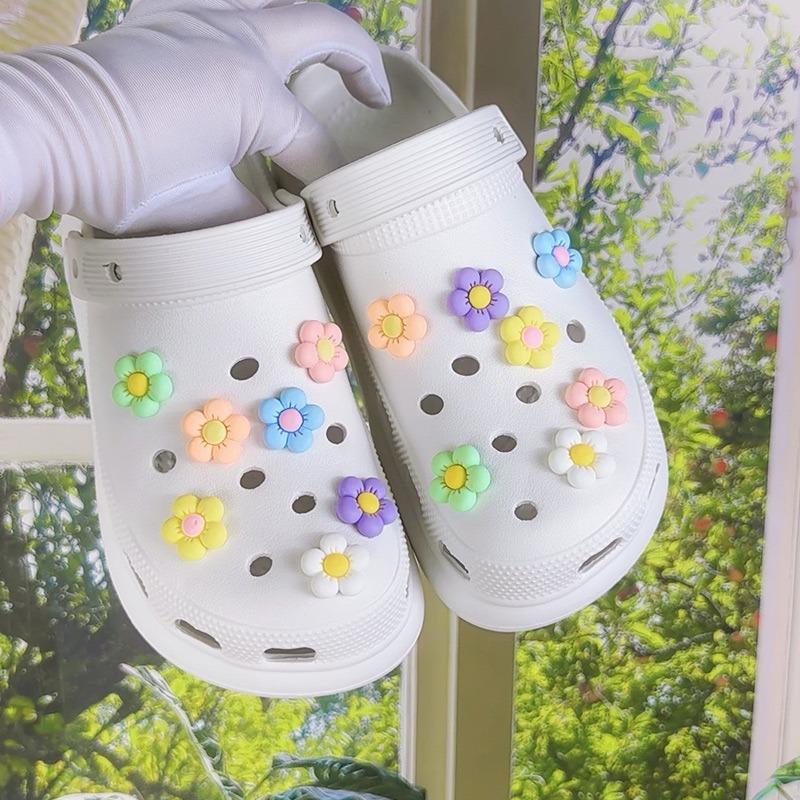 14PCS Fashion Shoe Charms Set Accessories Hole Shoe Buckle Cute Colorful Flowers Resin DIY Shoes Decorations for Bogg Bag