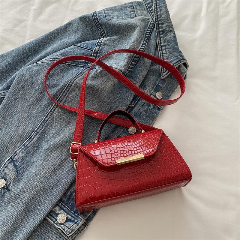 

Сумка с узором крокодила женская 2025 новая модная текстура простой дизайн женская сумка через плечо красный