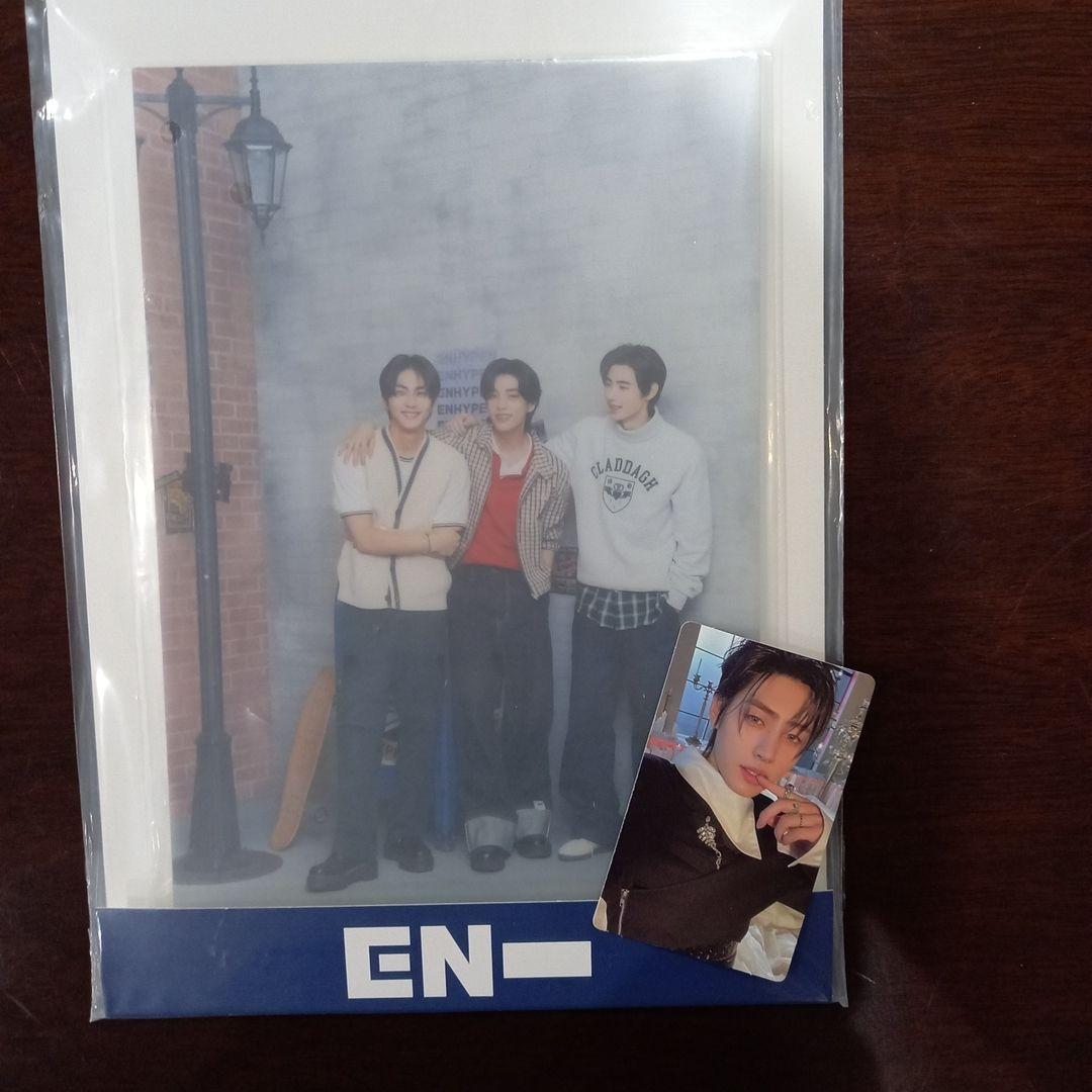 

[USED] ENHYPEN Sega Visual Board & Sunghoon Trading Card (DARK BLOOD)