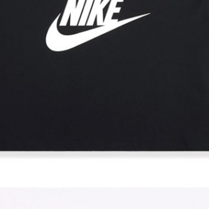 Nike Women S eSSenTialS Cropped ShorT Sleeve T ShirT