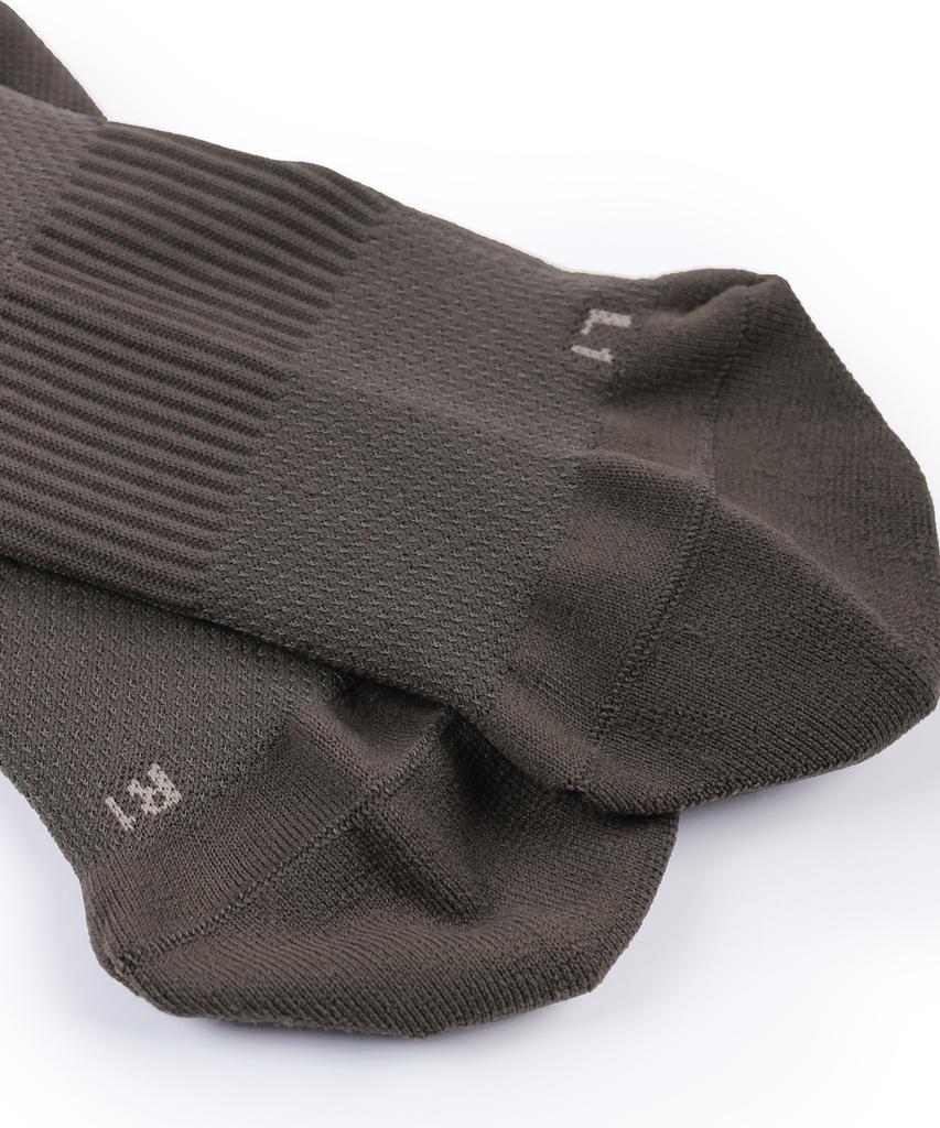 Goyoweeo Support Running Crew Socks (Brown Gray)