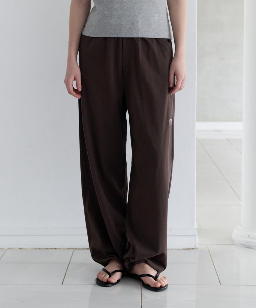 Toabe Airy Cotton Waist Pants (Brown)