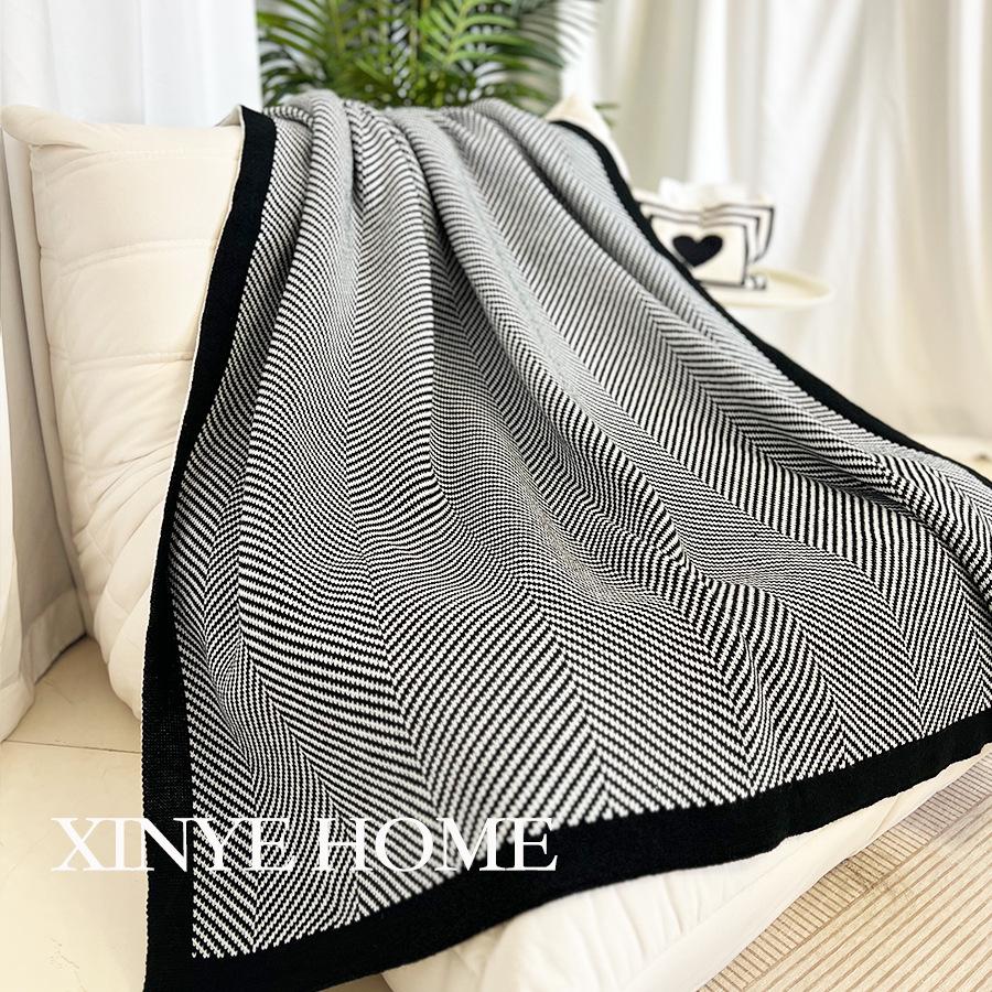 Nordic Knit Sofa Blanket: Cozy for Living Room, Office, Car & Bed