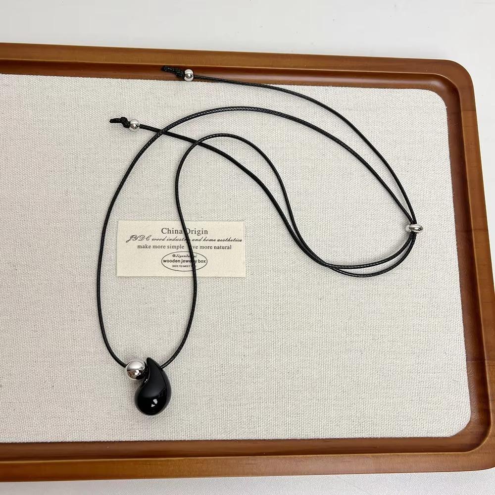 Red Water Drop Women Necklace Drawable Black Rope Pendant Necklaces Sweater Chain  Autumn/Winter