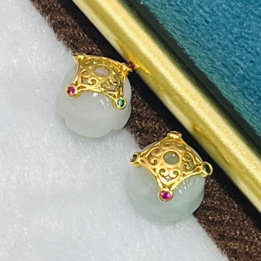 1Pc, Natural Stone Beads with Square Golden Accents, White Jade Beads, 1.1×1.1cm, for DIY Necklace Accessories, Jewelry Making, Unique Christmas Gifts