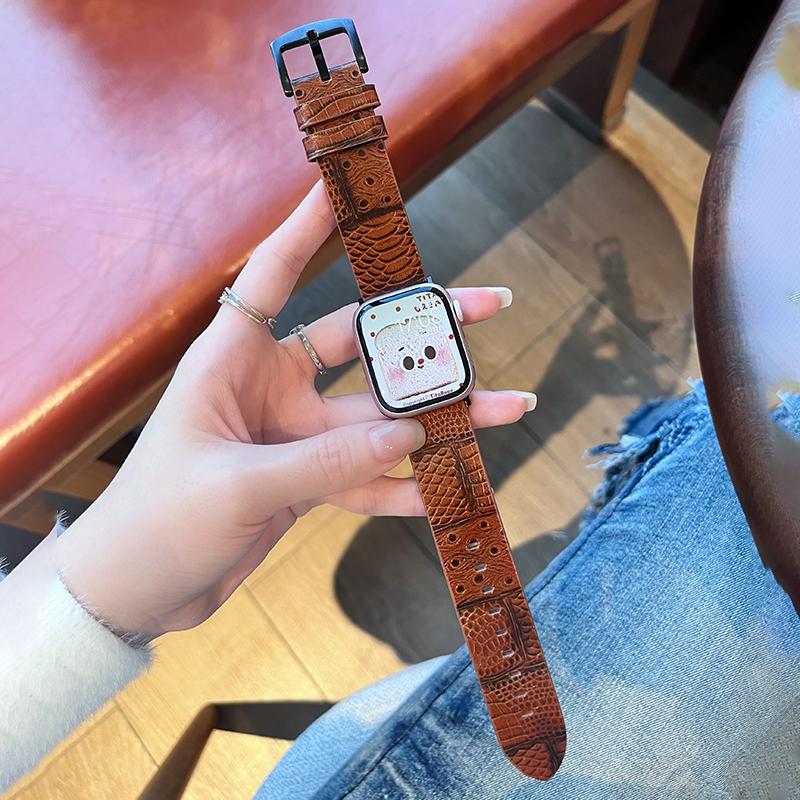 

For Apple Watch Series 10 42mm/9 8 7 41mm/SE (2023) SE (2022) SE 6 5 4 40mm/3 2 1 38mm Crocodile Texture Leather Watch Band Brown
