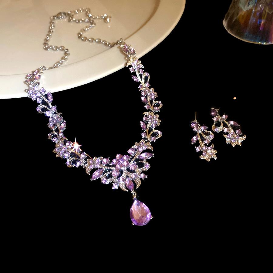 2 Pcs Inlaid Rhinestone Leaves and Flowers Jewelry Sets for Women New Luxury Elegant Earrings Light Luxury Necklaces Set