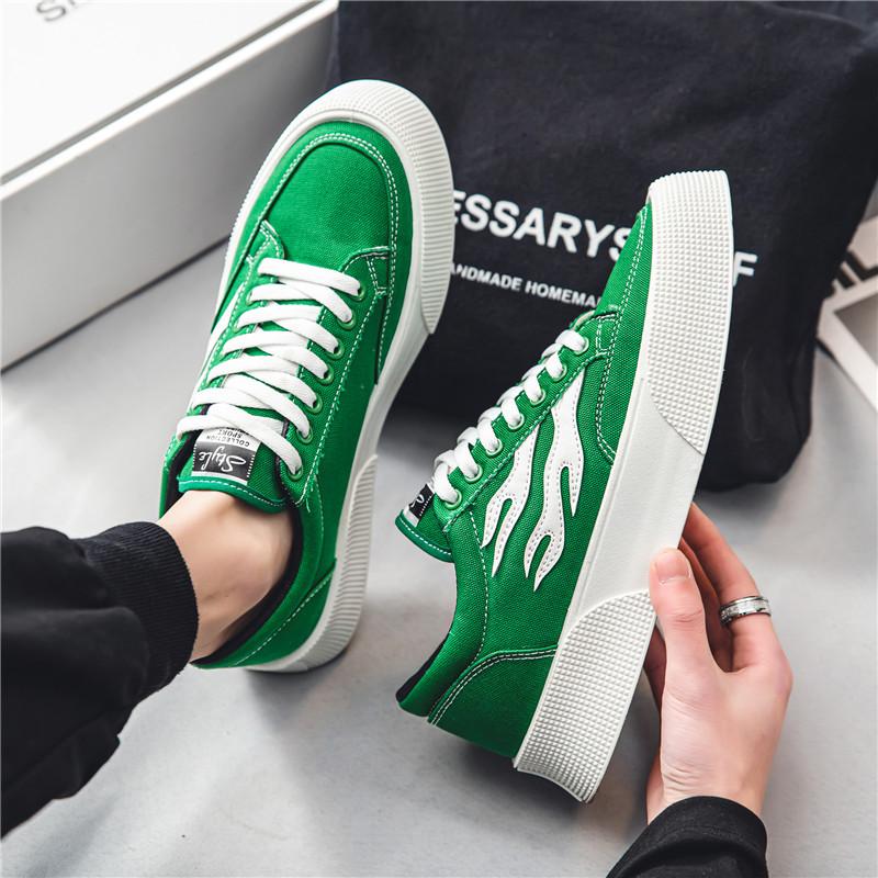 Fashion Green Men Canvas Shoes Classic Breathable Canvas Sneakers Men Casual Shoes Street Hip Hop Platform Vulcanized Shoes Men