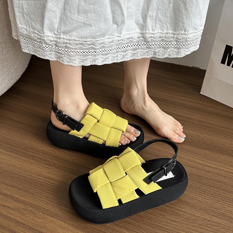 

Niche design sandals women s summer skirt 2025 new high-end thick-soled one-word strap Roman beach shoes 40