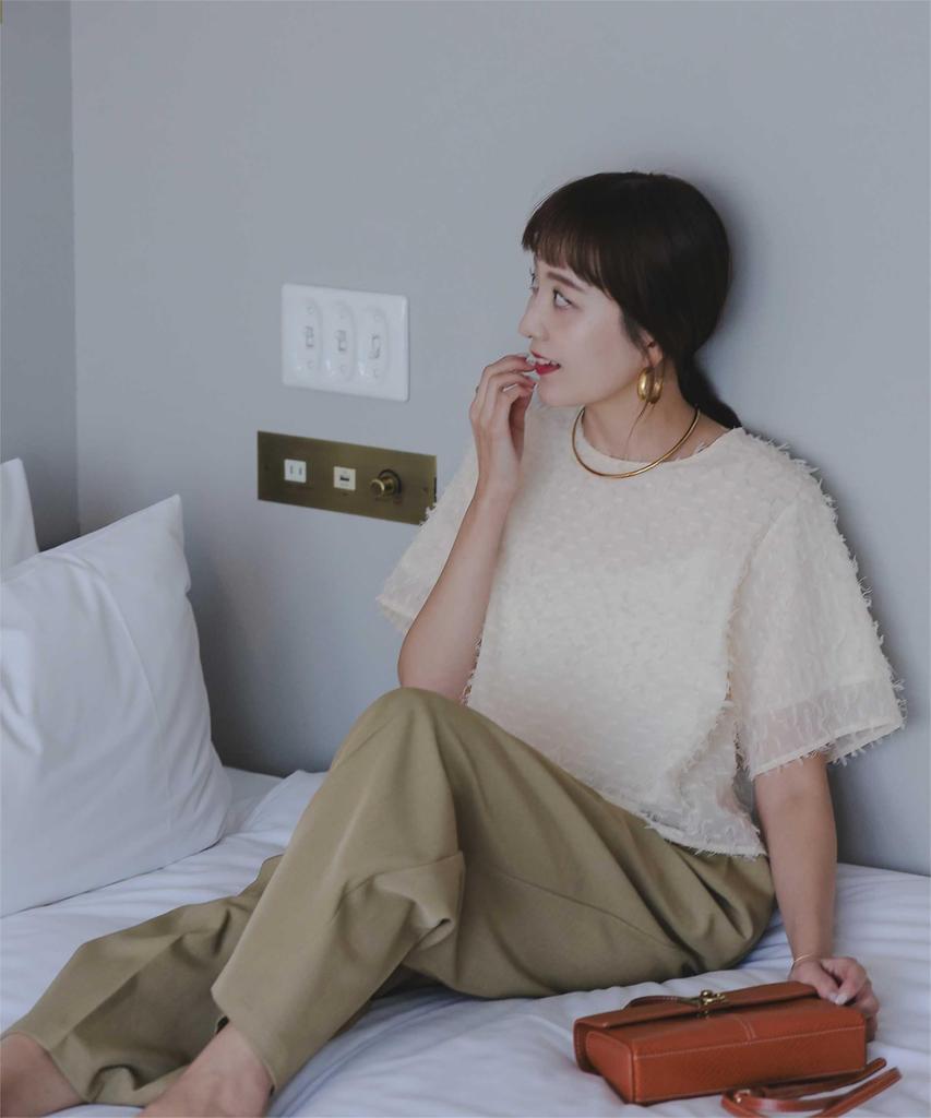 Titibait AFXP4247 Gold Button Back Jacquard Size Small Women's Top, Ivory,