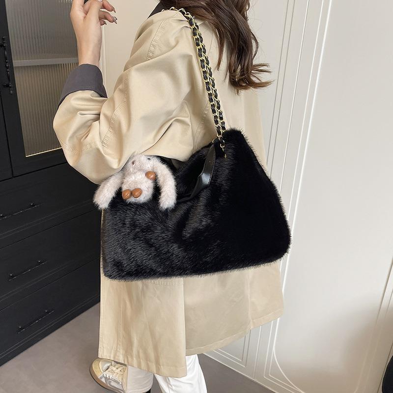 New simple and fashionable plush women's tote bag daily commuting high-grade texture shoulder messenger bag women