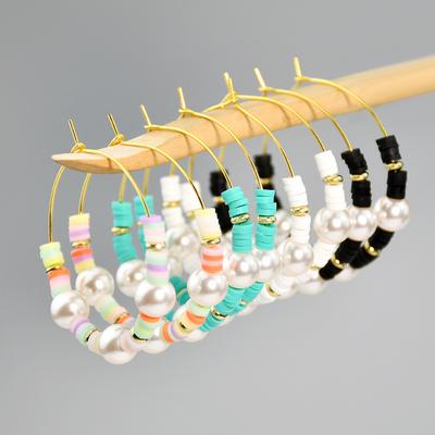 1 para nowych kolczyków z kolorowych pereł z gliny polimerowej dla kobiet z kolczykami z okrągłą klamrą